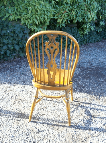 Set 8 Hoop Back Windsors -SOLD-