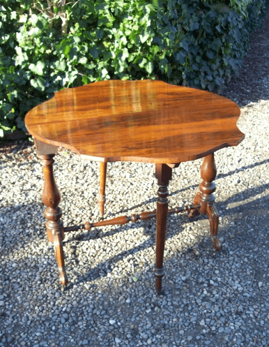 Rosewood Sutherland Table