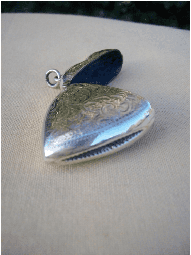 Heart Vesta Case -SOLD-