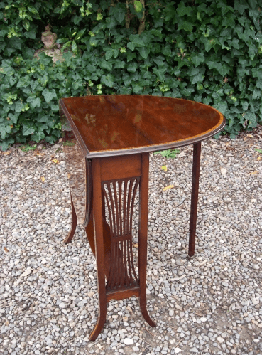 Mahogany Sutherland Table -SOLD-