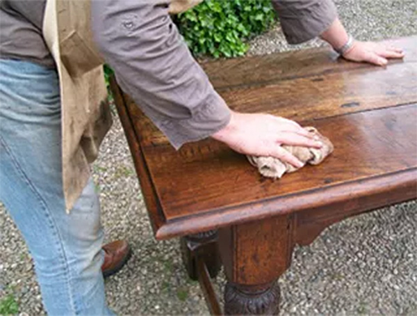 corner farms antique resorting table