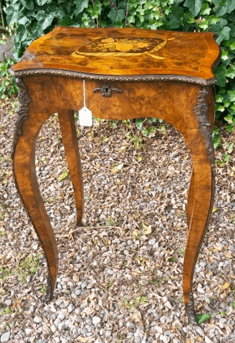 A Victorian/Edwardian Burr Walnut Sewing Table