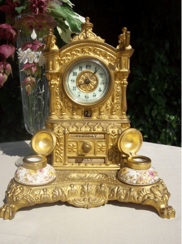 An 8 Day Clock/Calendar