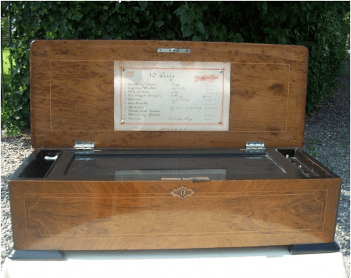 A 10 Air Rosewood Music Box