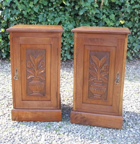 A Pair of Walnut Bedside Cabinets -SOLD-