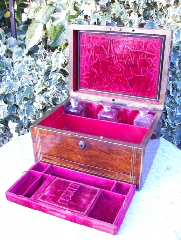 A Regency Rosewood Vanity Box
