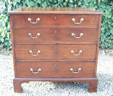 Mahogany Chest of Drawers -SOLD-