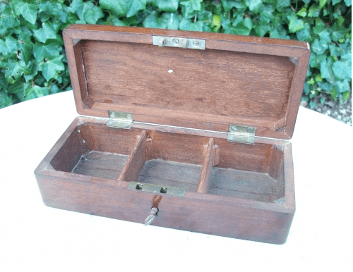 Mahogany Lidded Box -SOLD-