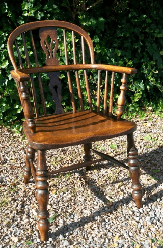 Early Low Back Windsor Chair -SOLD-