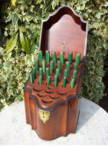 A Georgian Mahogany Cutlery Box