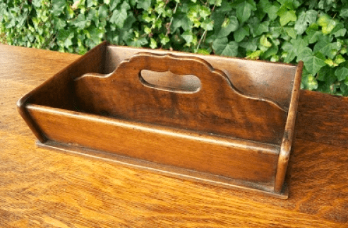  A Georgian Walnut Cutlery Box/Tray