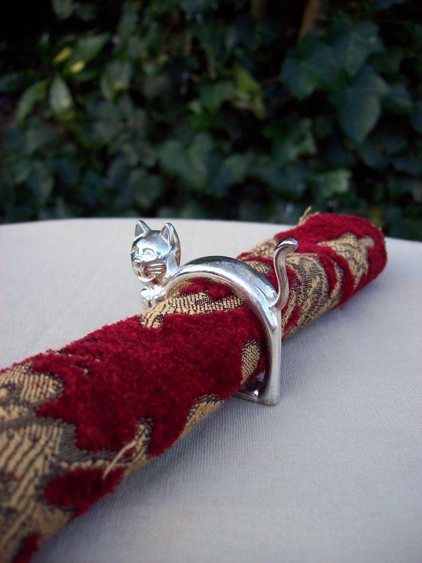 A Set of 4 Napkin Rings