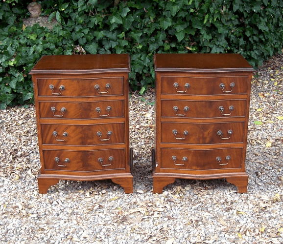 Mahogany Chest of Drawers