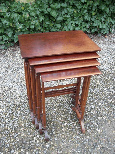 Mahogany Quartetto Nest of Tables