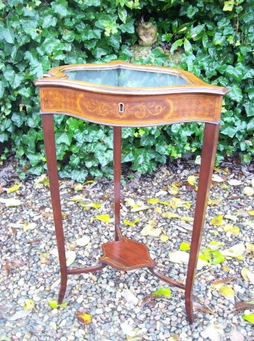 Mahogany Bijouterie Table -SOLD-