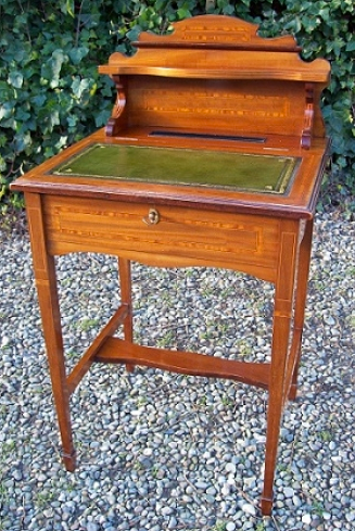 Cfa 6069 A Lady S Writing Desk