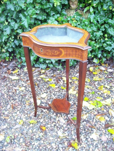 Mahogany Bijouterie Table -SOLD-