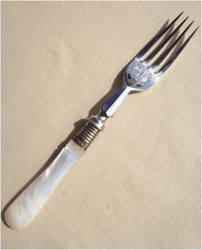 A Set of 6 Mother of pearl Knife & Forks (Birmingham 1895)