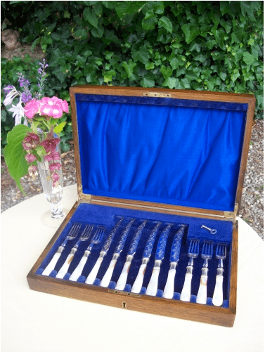 A Set of 6 Mother of pearl Knife & Forks (Birmingham 1895)